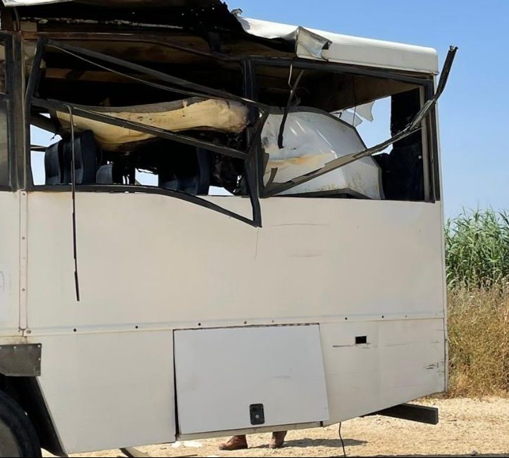Подбитый автобус