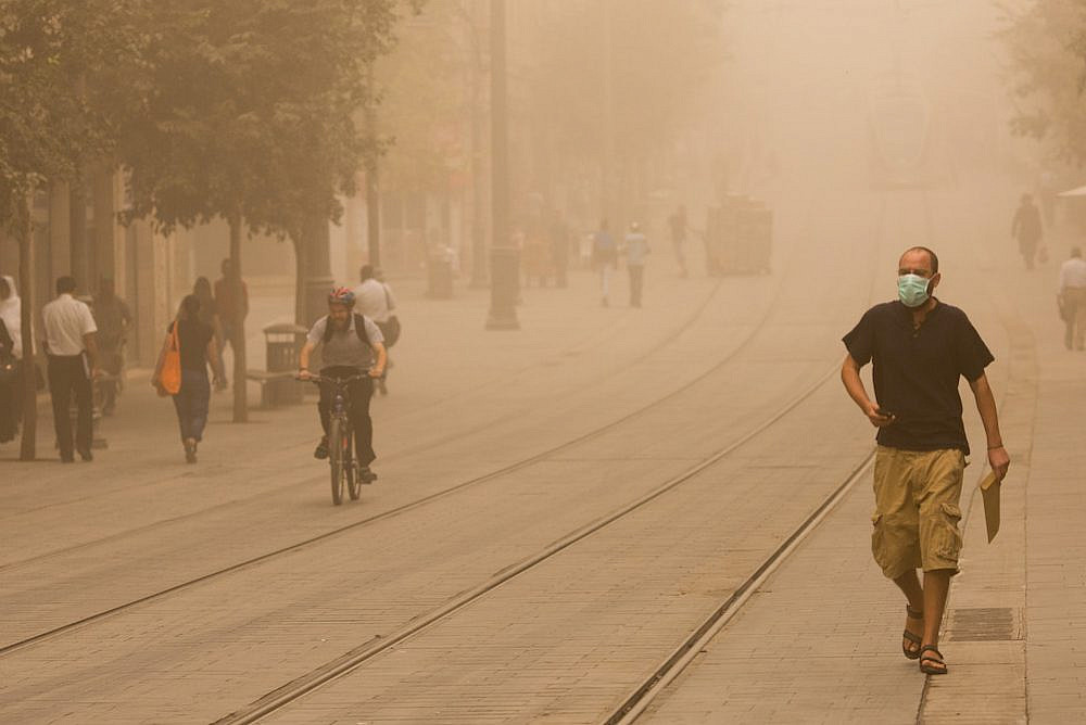 пыльная буря в Израиле